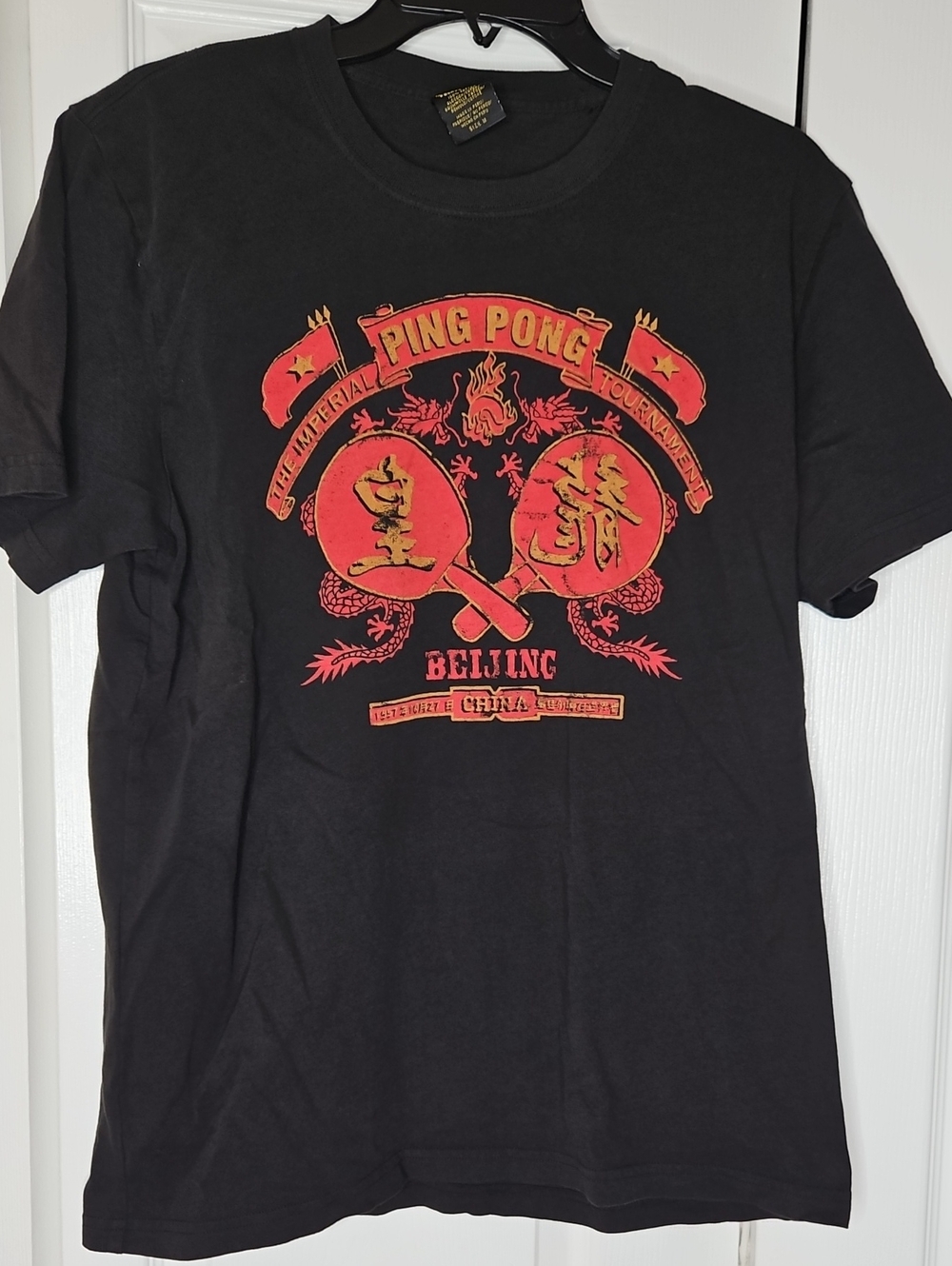 Y2K Vintage Lucky Brand Black Short-Sleeve Tee with Red Ping Pong Graphic Size M
